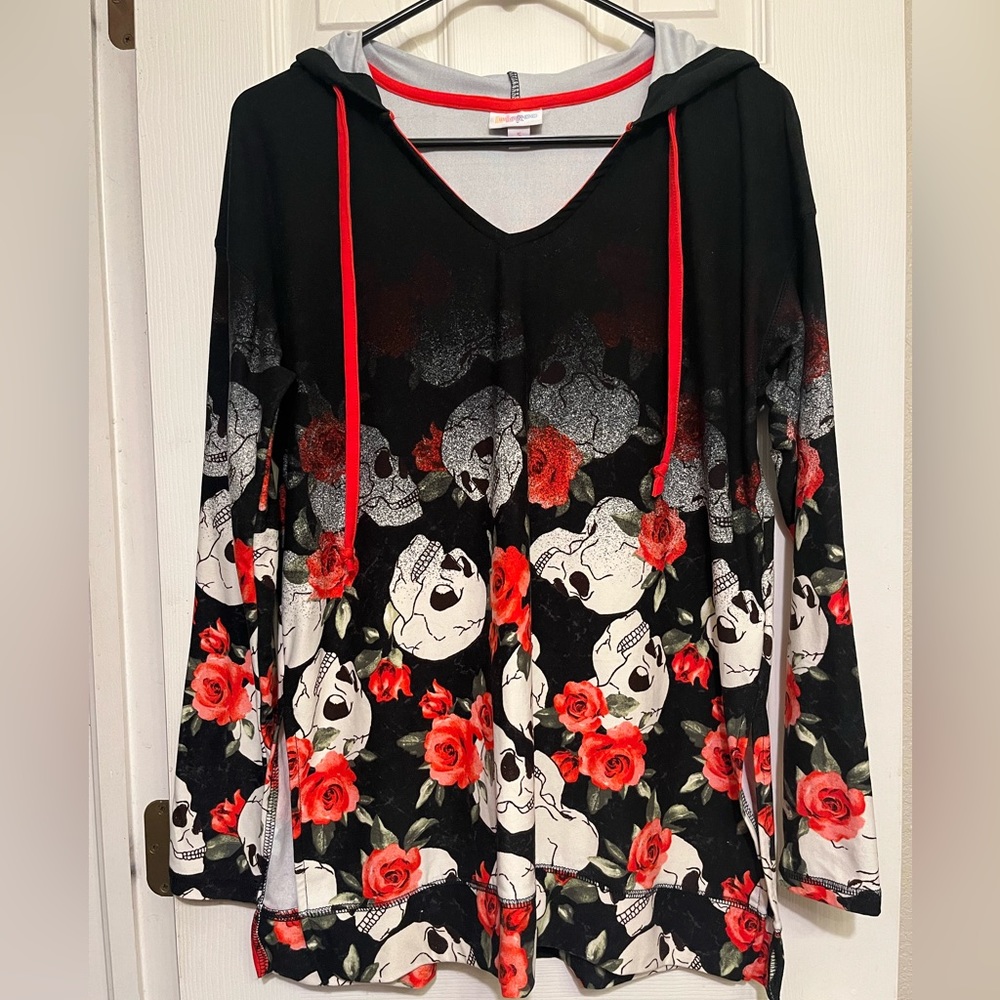 LuLaRoe Eliza Hoodie Skulls Roses Halloween Spooky EUC Small